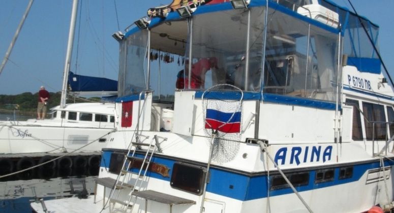 Аренда катера «Arina» в г. Владивосток (на 15 персон)