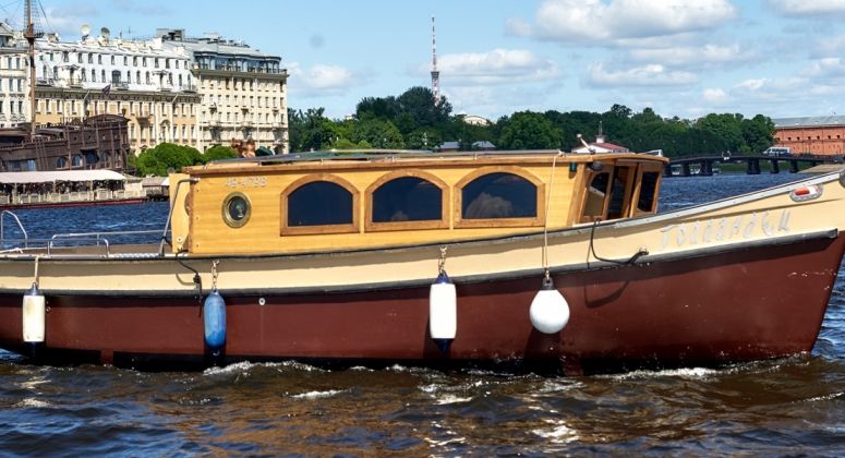лодка в г. Санкт-Петербург — Голландец (11 мест)